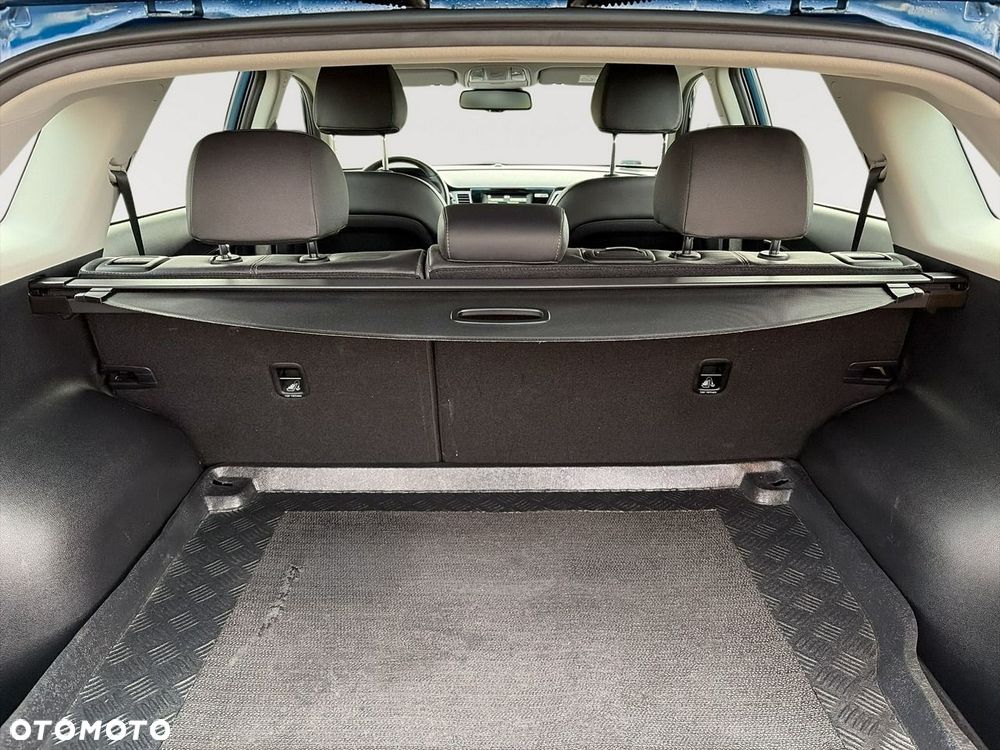 Kia Niro 1.6 GDI Hybrid M - 24