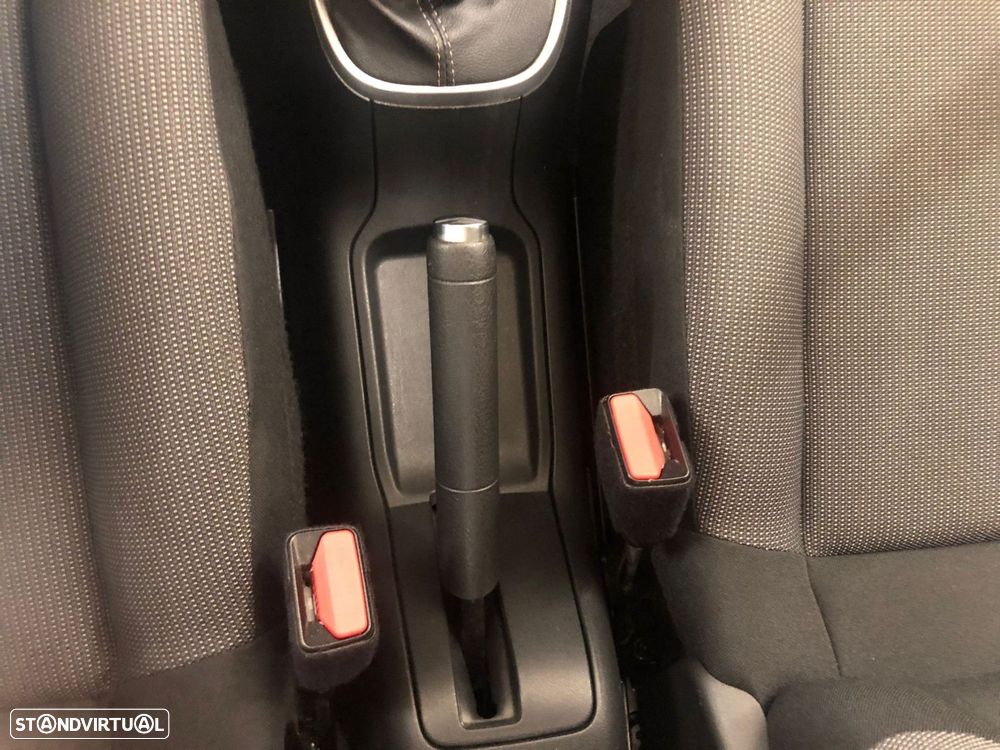Citroën C3 1.2 PureTech Plus - 22