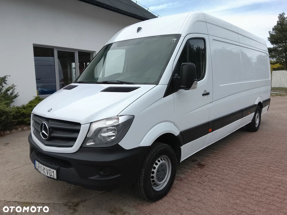 Mercedes-Benz Sprinter - 1