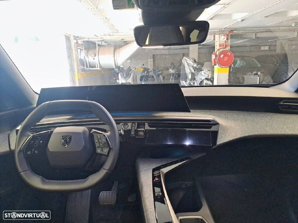 Peugeot 5008 1.2 Hybrid Allure e-DCS6 - 8