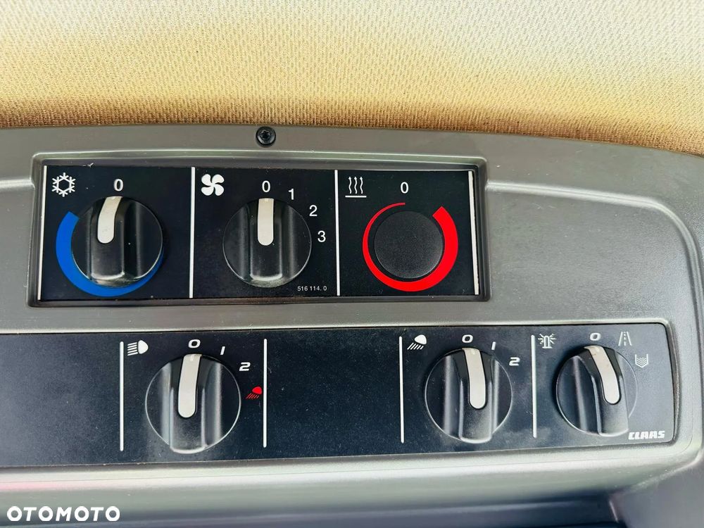 Claas Tucano 430 APS - 17