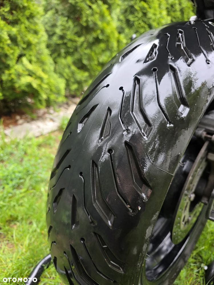 Yamaha FZ8 - 5