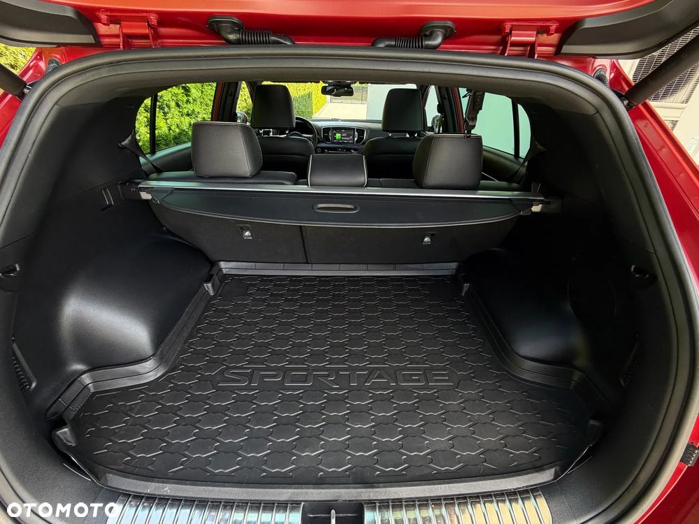 Kia Sportage 2,0 CRDI AWD GT Line - 31