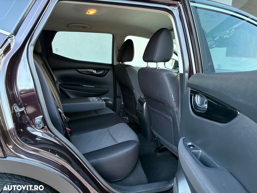 Nissan Qashqai 1.5 DCI TEKNA+ - 6