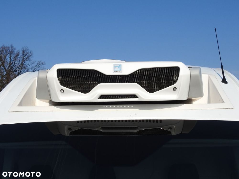 Ford TRANSIT  FURGON CHŁODNIA  0°C FUNKCJA GRZANIA TEMPOMAT LEDY KLIMATYZACJA  130KM - 17