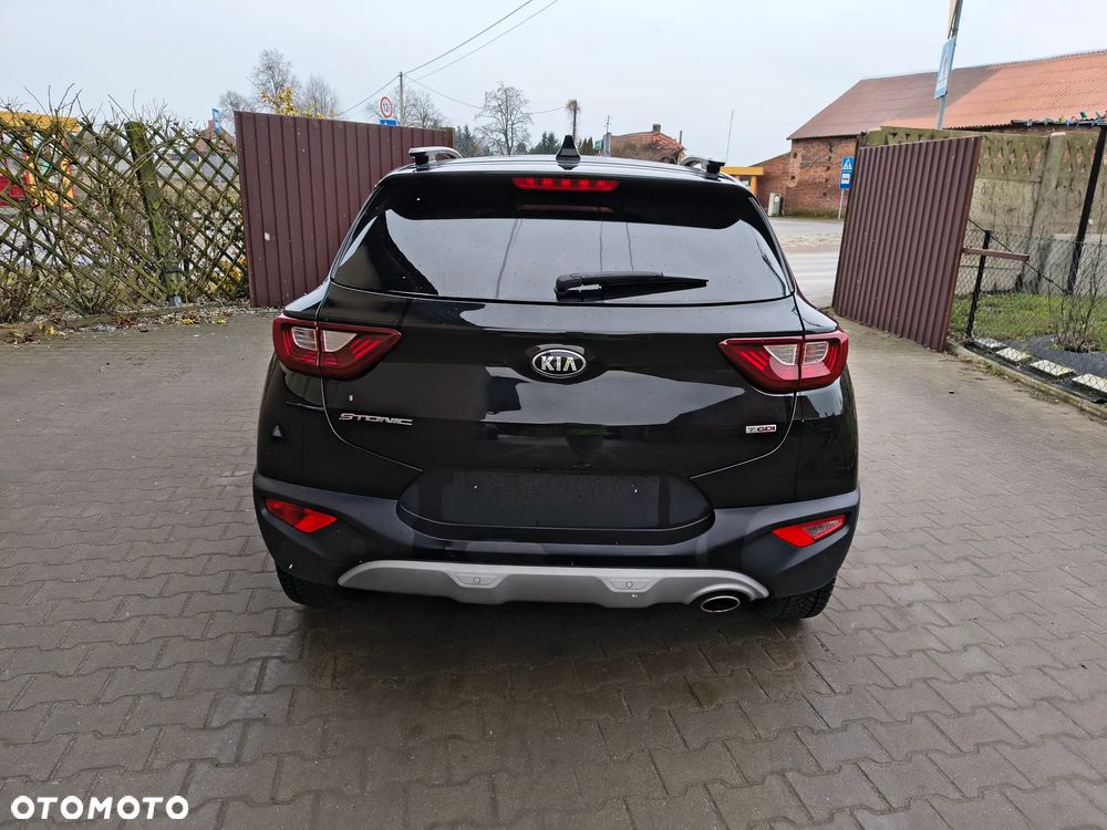 Kia Stonic - 8