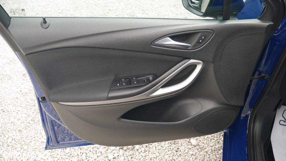 Opel Astra - 18