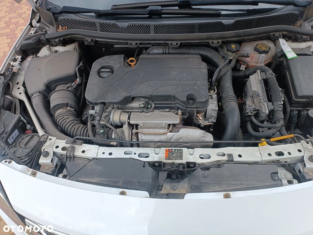 Opel Astra 1.4 T Dynamic - 22