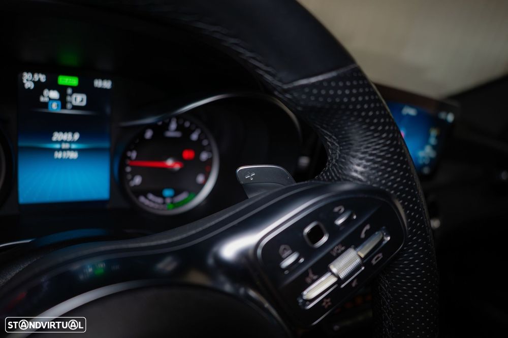 Mercedes-Benz GLC 300 - 36