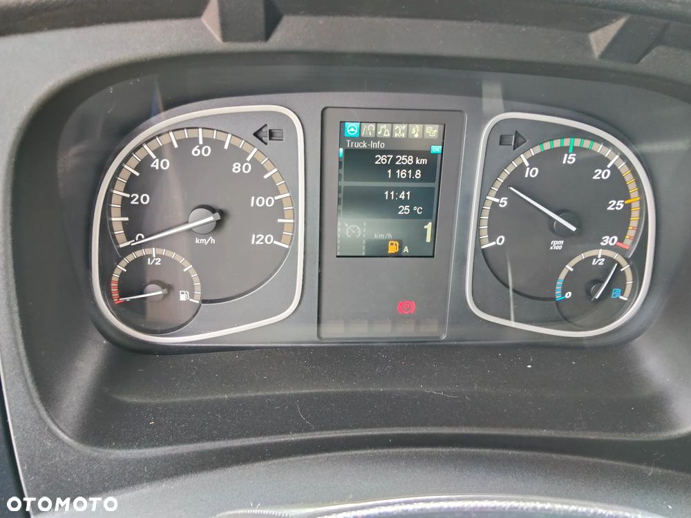 Mercedes-Benz Atego 1221 - 32