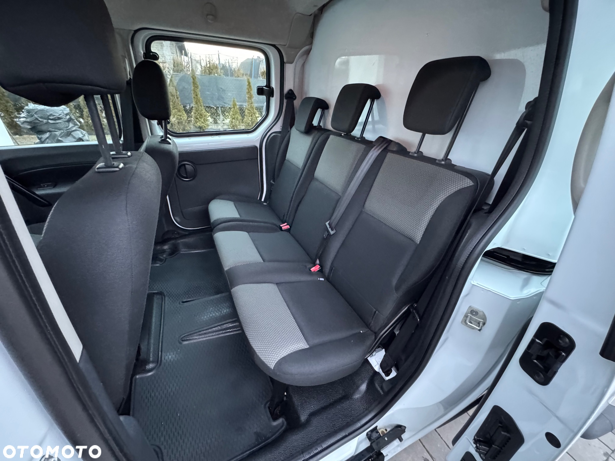 Renault Kangoo 1.5 dCi Zen - 32