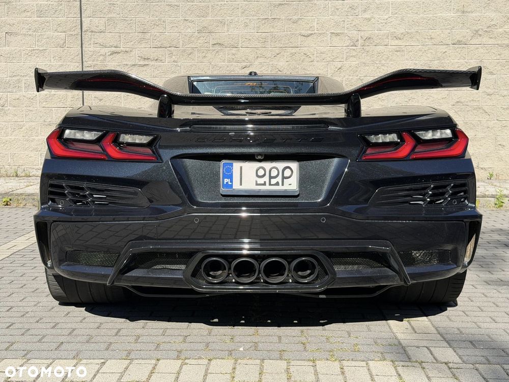 Chevrolet Corvette - 2