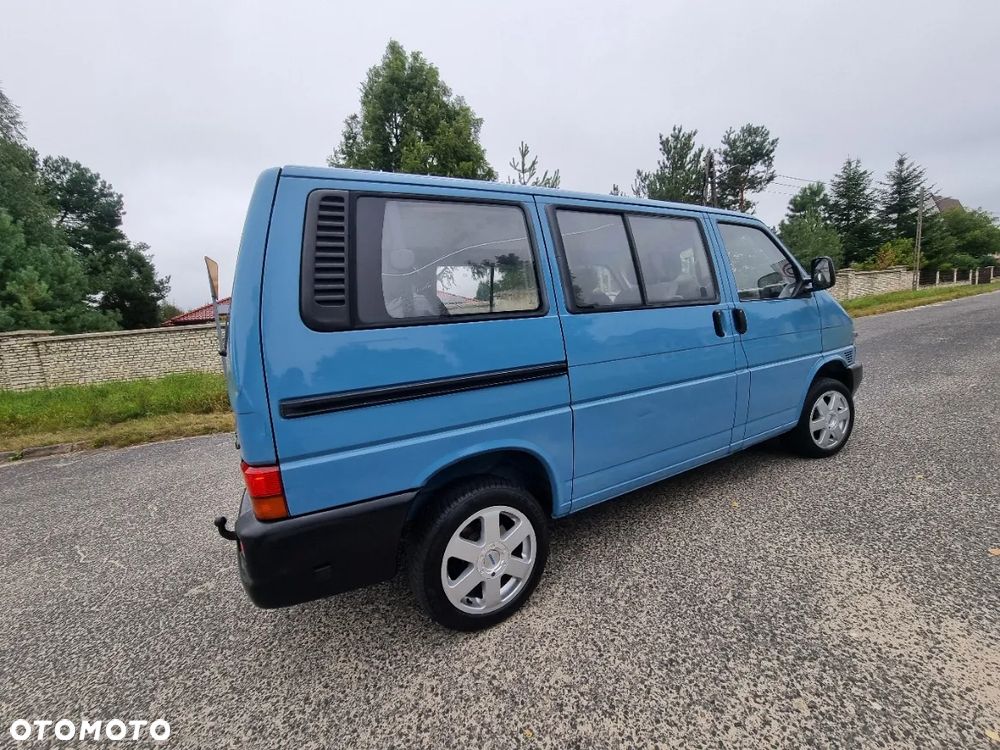 Volkswagen Multivan - 4