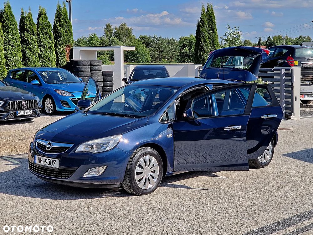 Opel Astra 1.4 Turbo 150 Jahre - 16
