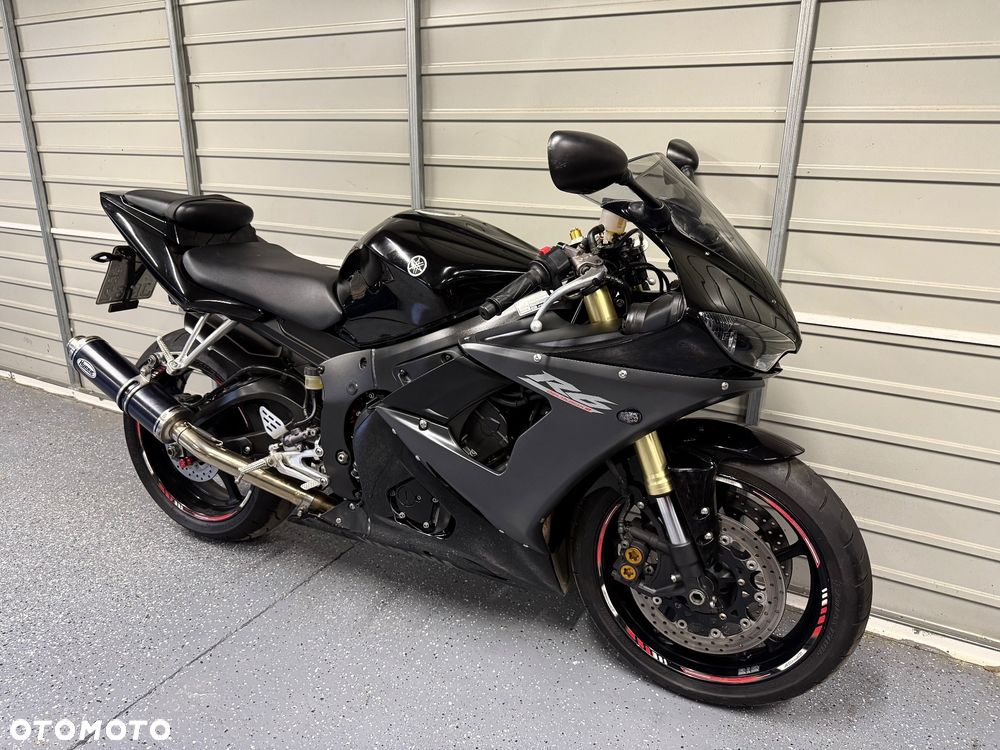 Yamaha R6 - 2