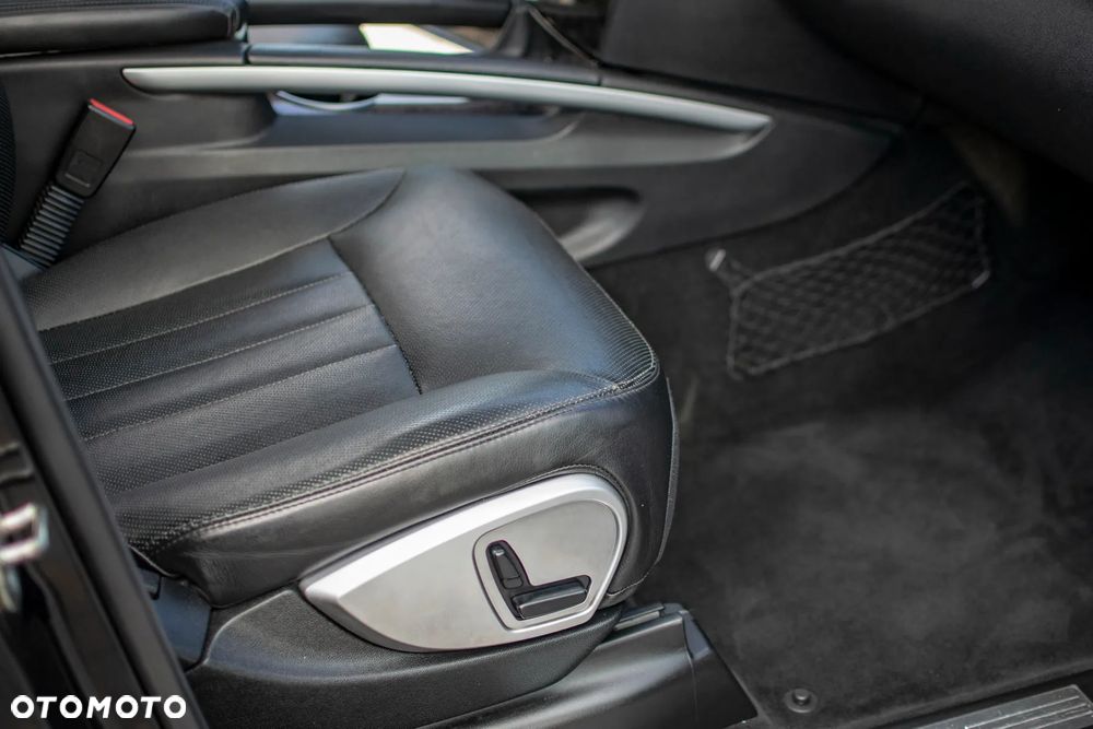 Mercedes-Benz ML 320 CDI 4Matic 7G-TRONIC DPF Edition 10 - 12