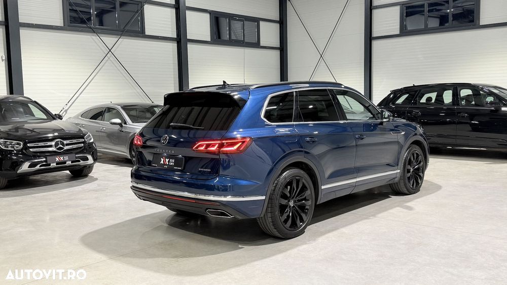 Volkswagen Touareg 3.0 V6 e-Hybrid 4Motion Aut. Elegance - 4