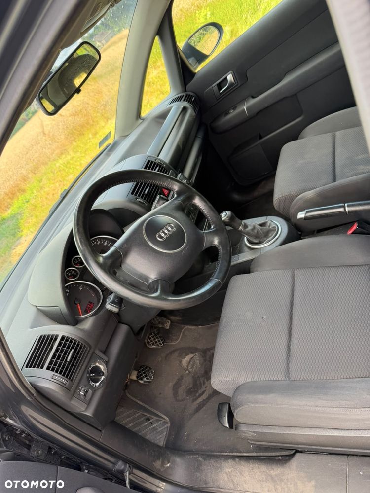 Audi A2 - 8