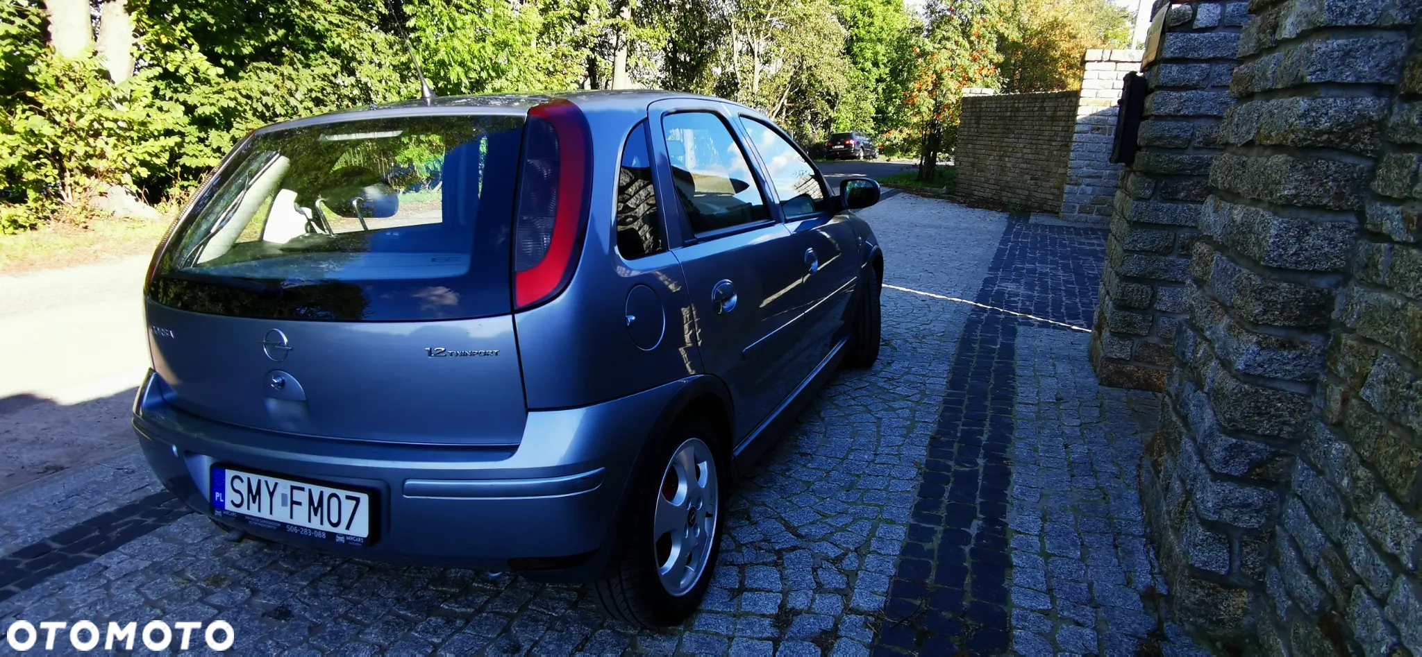 Opel Corsa 1.2 16V Essentia - 4