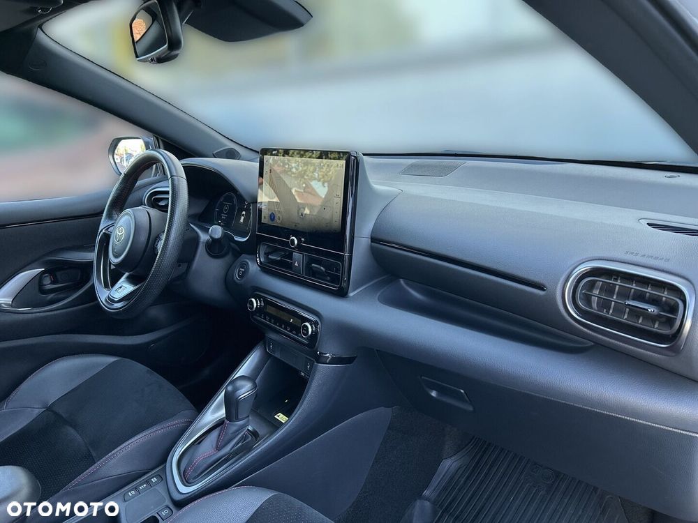 Toyota Yaris - 20