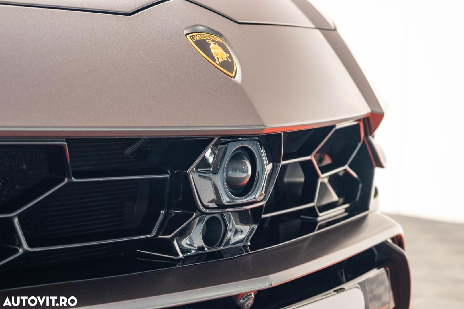 Lamborghini URUS - 28