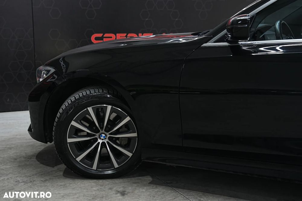 BMW Seria 3 330d Aut. Luxury Line - 21