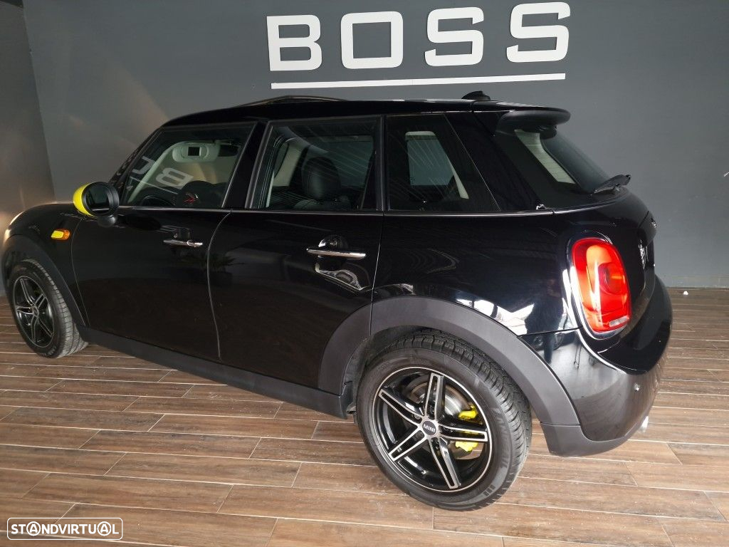 MINI 5 Portas Cooper D - 15