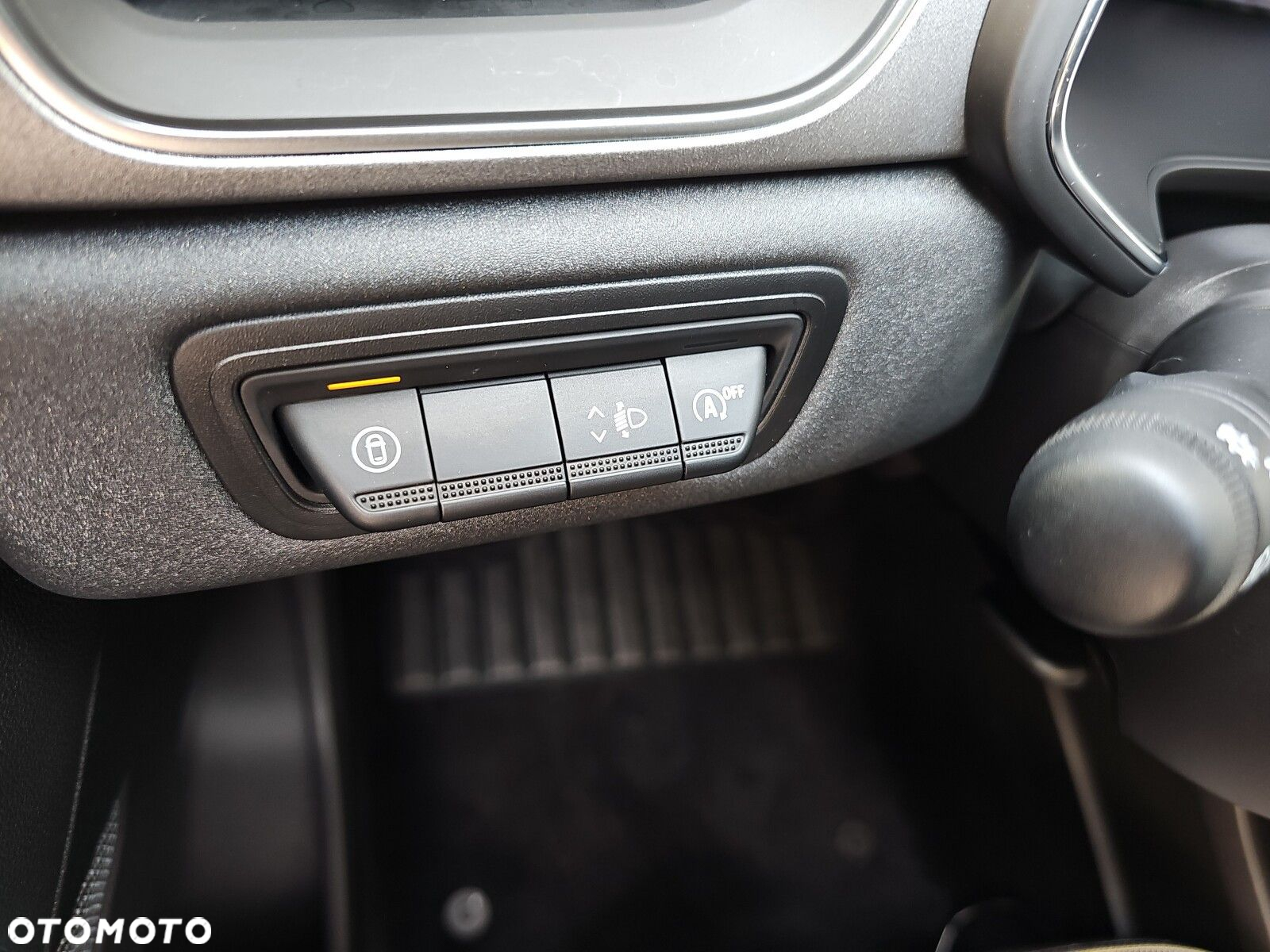 Renault Captur - 19