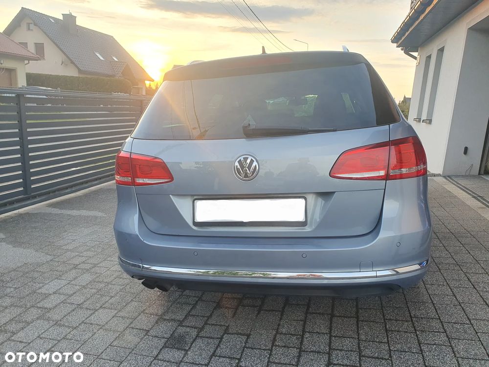 Volkswagen Passat 2.0 TDI Highline - 9