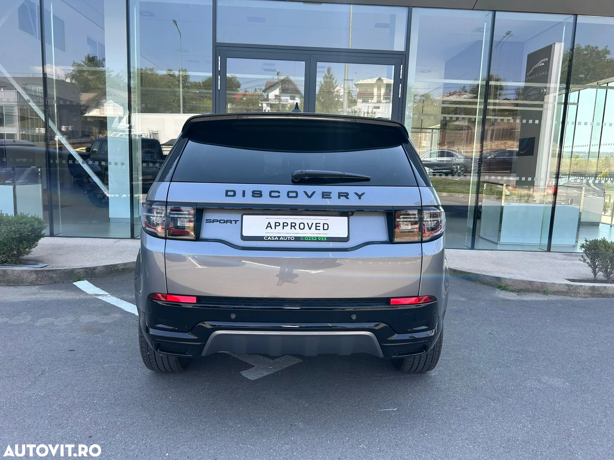 Land Rover Discovery Sport - 26