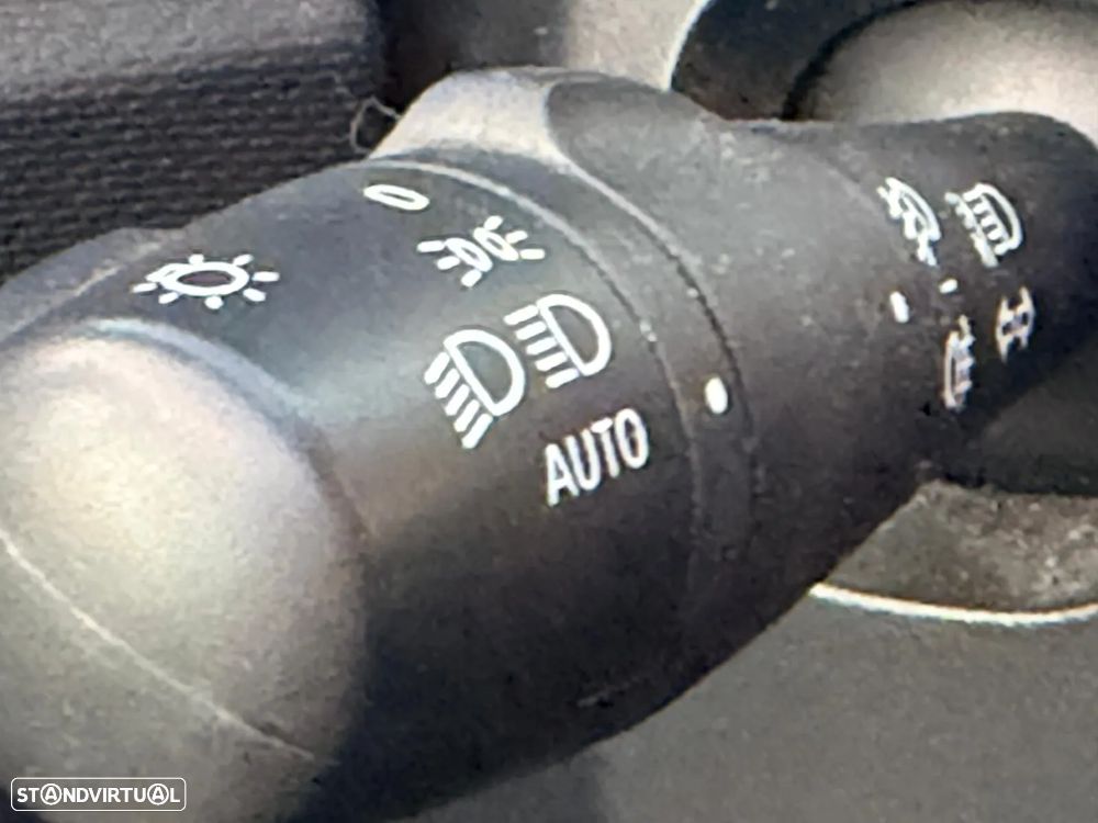 Renault Captur ENERGY dCi 110 S&S Luxe - 14