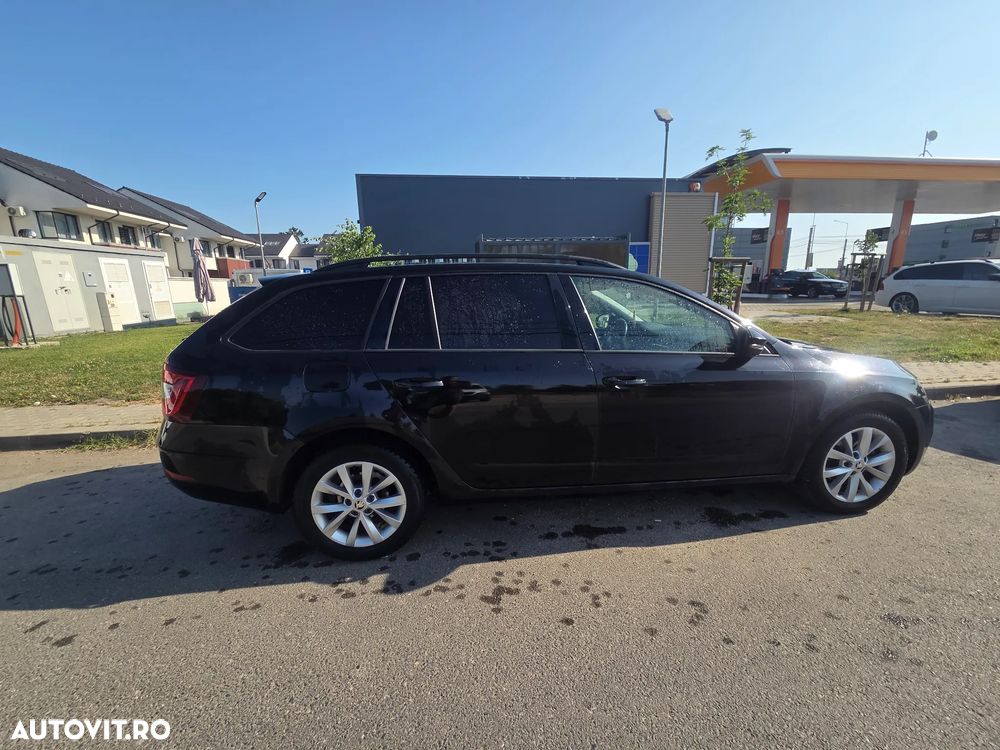 Skoda Octavia 2.0 TDI DSG Style - 2
