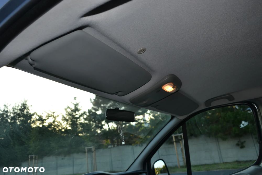 Opel Vivaro - 12