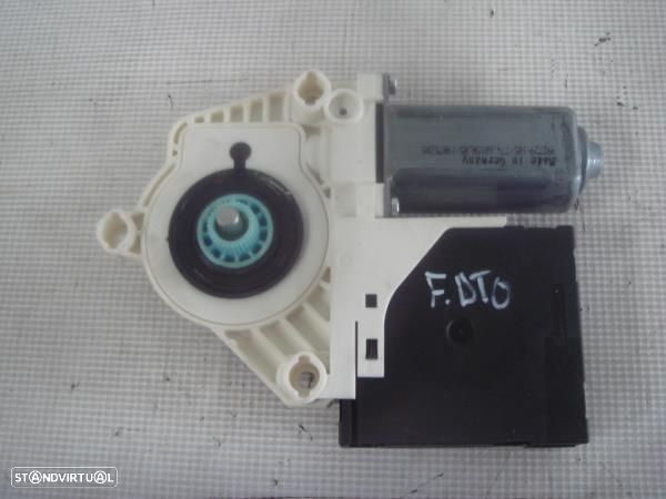 Motor De Elevador Fr Dta Volkswagen Passat (3C2) - 1