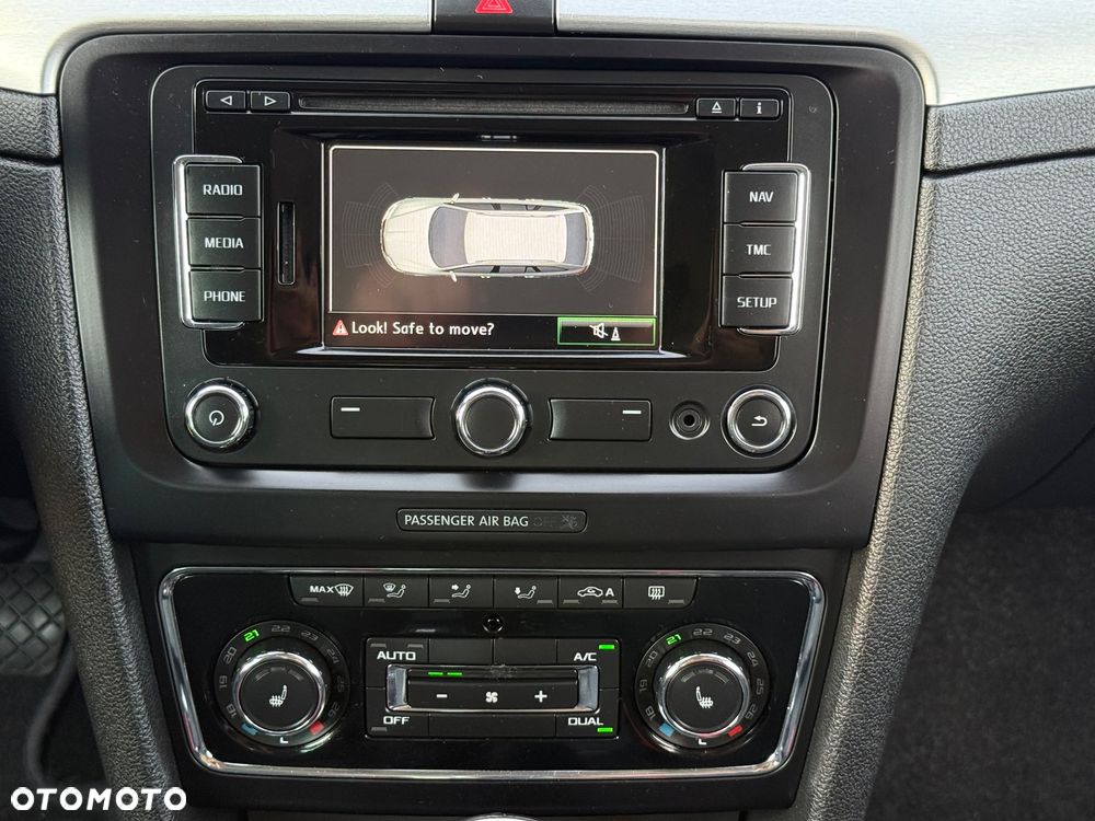 Skoda Superb 1.6 TDI GreenLine - 33