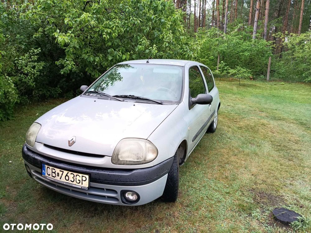 Renault Clio - 2