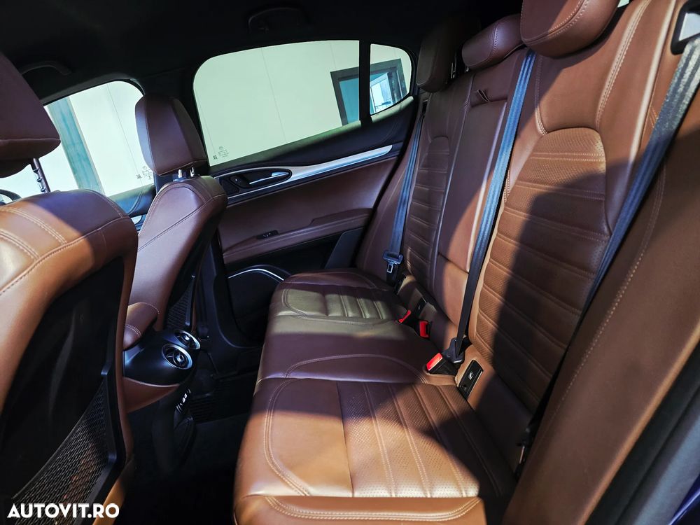 Alfa Romeo Stelvio 2.0 Turbo AWD AT8 Super - 21