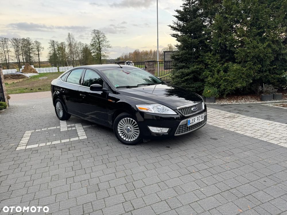 Ford Mondeo 2.0 Ghia - 14