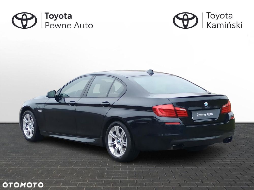 BMW Seria 5 550i xDrive - 3