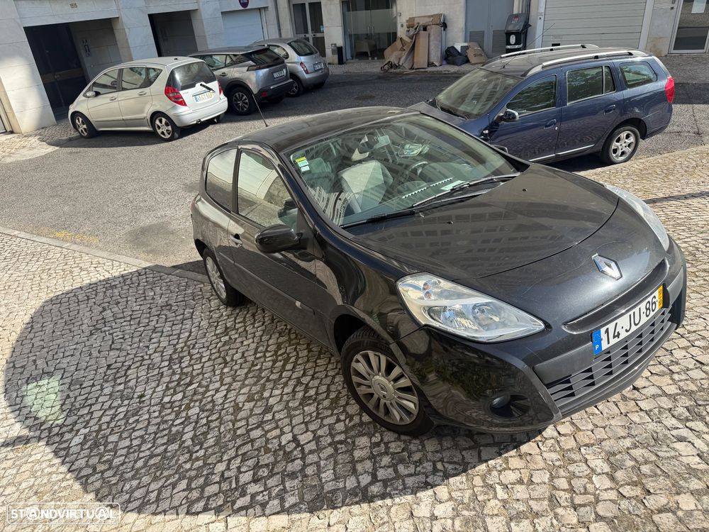 Renault Clio - 7
