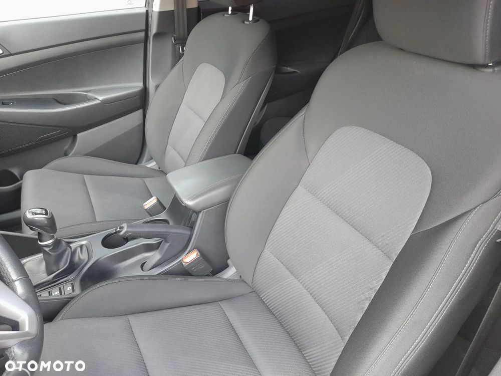 Hyundai Tucson 1.6 GDI BlueDrive Classic 2WD - 11