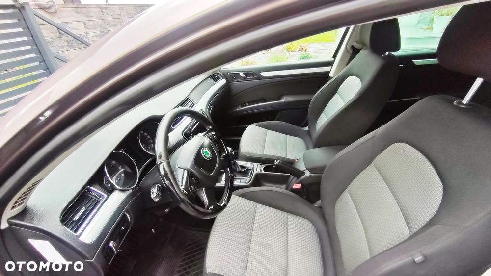 Skoda Superb - 11