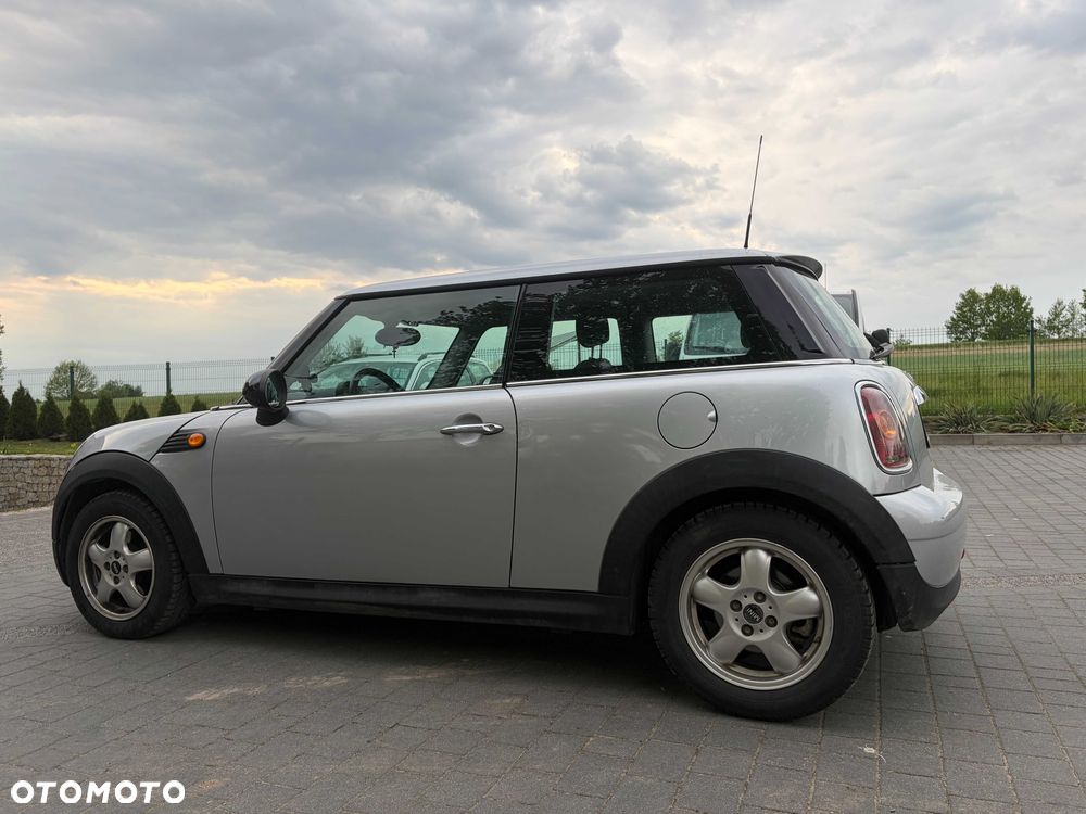 MINI ONE - 4