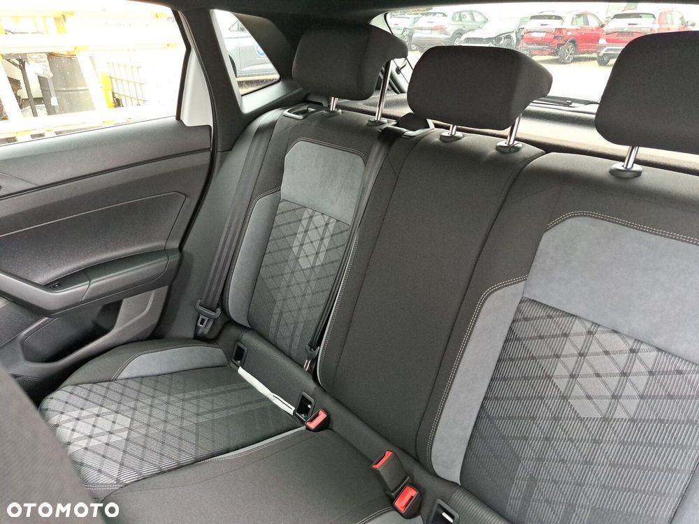 Volkswagen Polo - 17