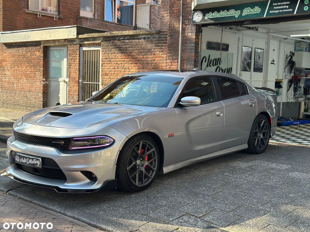 Dodge Charger Automatik R/T Scat Pack - 12