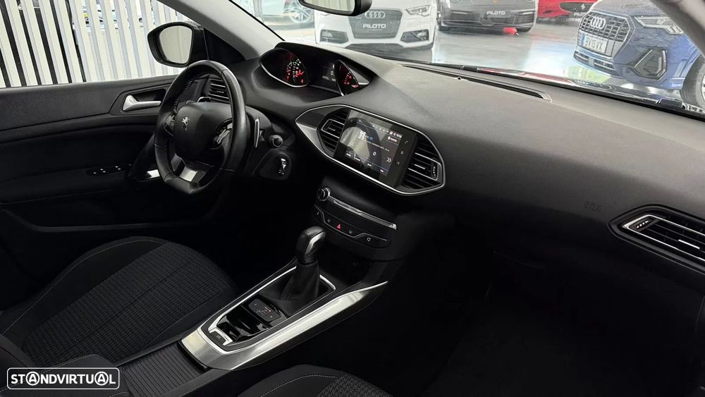 Peugeot 308 1.5 BlueHDi Style EAT8 - 22