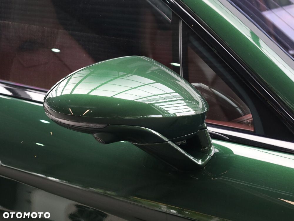 Porsche Panamera - 22