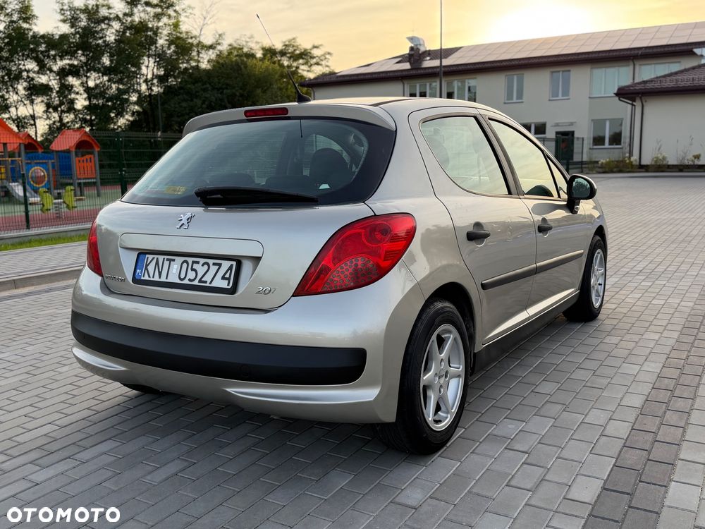 Peugeot 207 1.4 Presence nICE - 4
