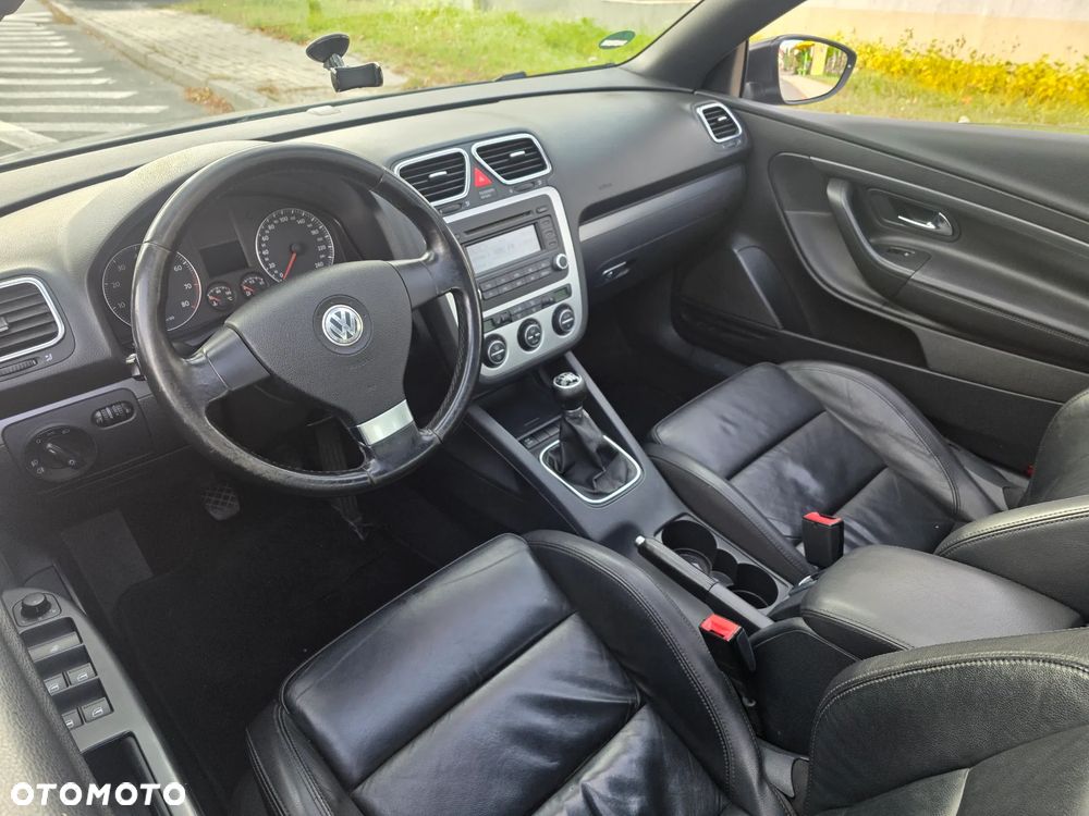 Volkswagen Eos 1.4 TSI BlueMotion Technology - 16
