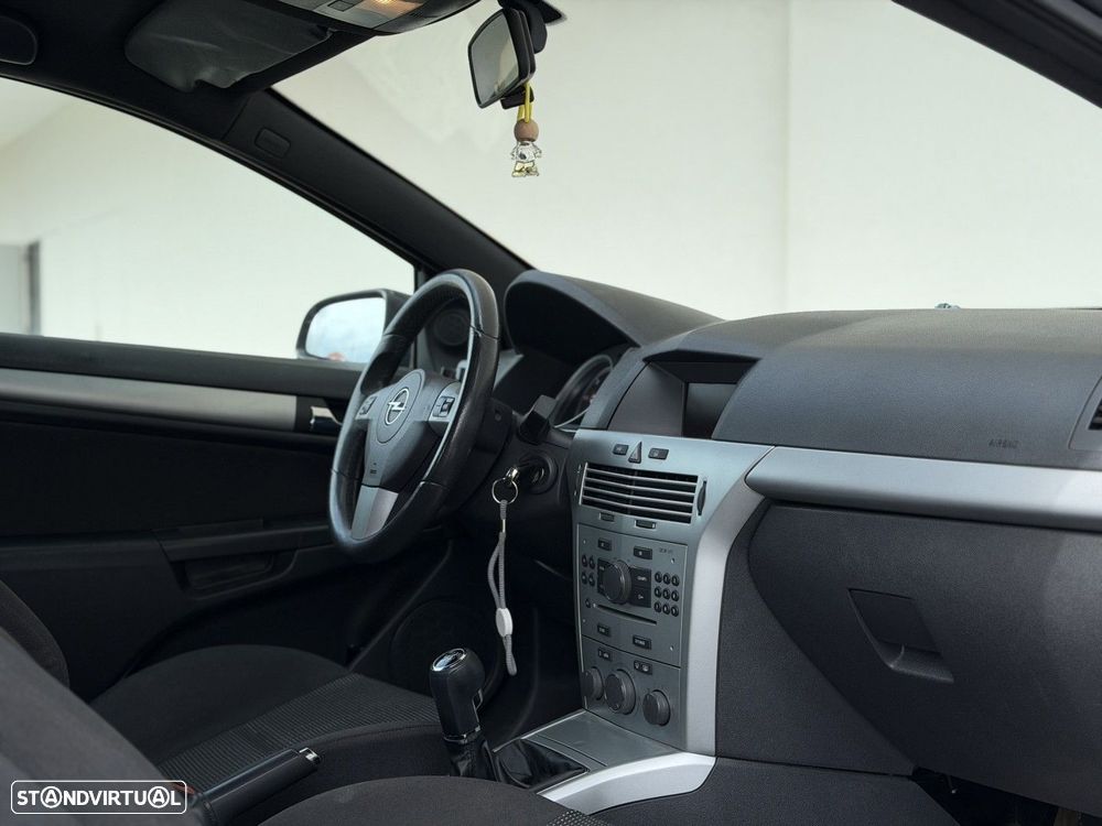 Opel Astra GTC 1.7 CDTI - 19